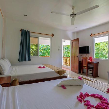 Evolution Dive And Beach Resort Pulau Malapascua Bagian luar foto